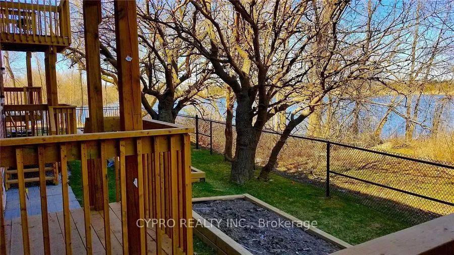 Photo 16 of 80 Roy Grove Way, Markham, Greensborough — HOMEH