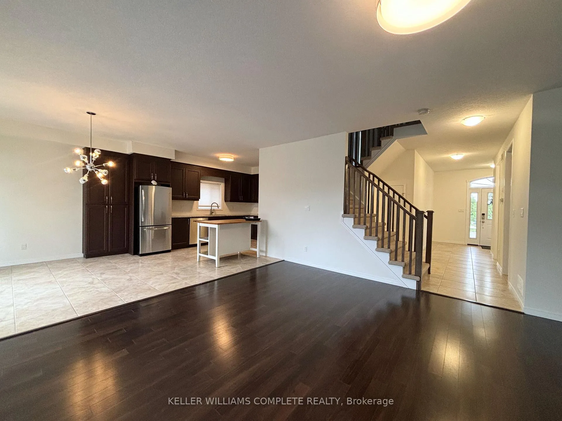Photo 4 of 23 Irongate Drive, Brant, Paris — HOMEH