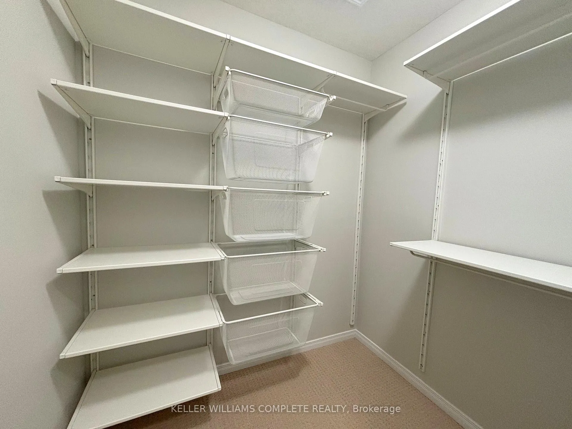 Photo 15 of 23 Irongate Drive, Brant, Paris — HOMEH