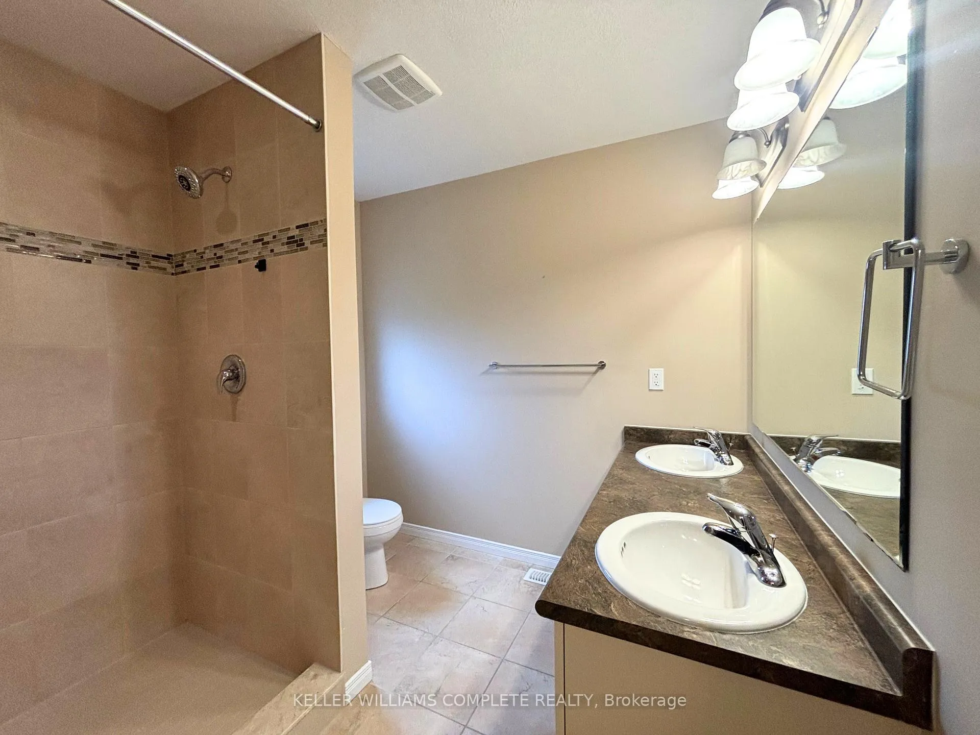 Photo 18 of 23 Irongate Drive, Brant, Paris — HOMEH