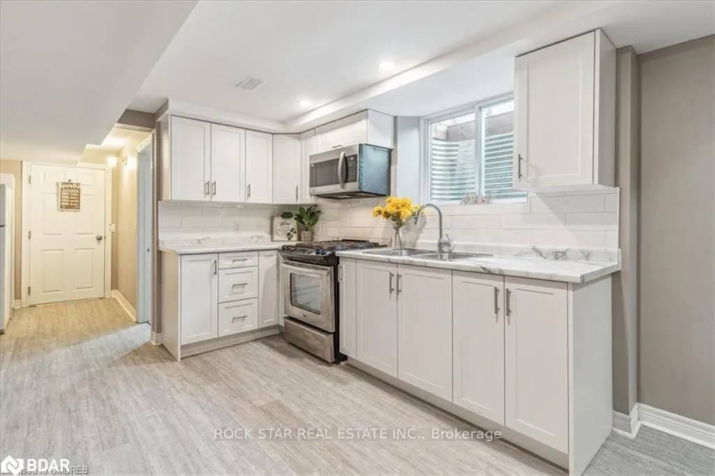 Photo 2 of Unit Lower, 10 Westdale Drive, St. Catharines, Western Hill — HOMEH