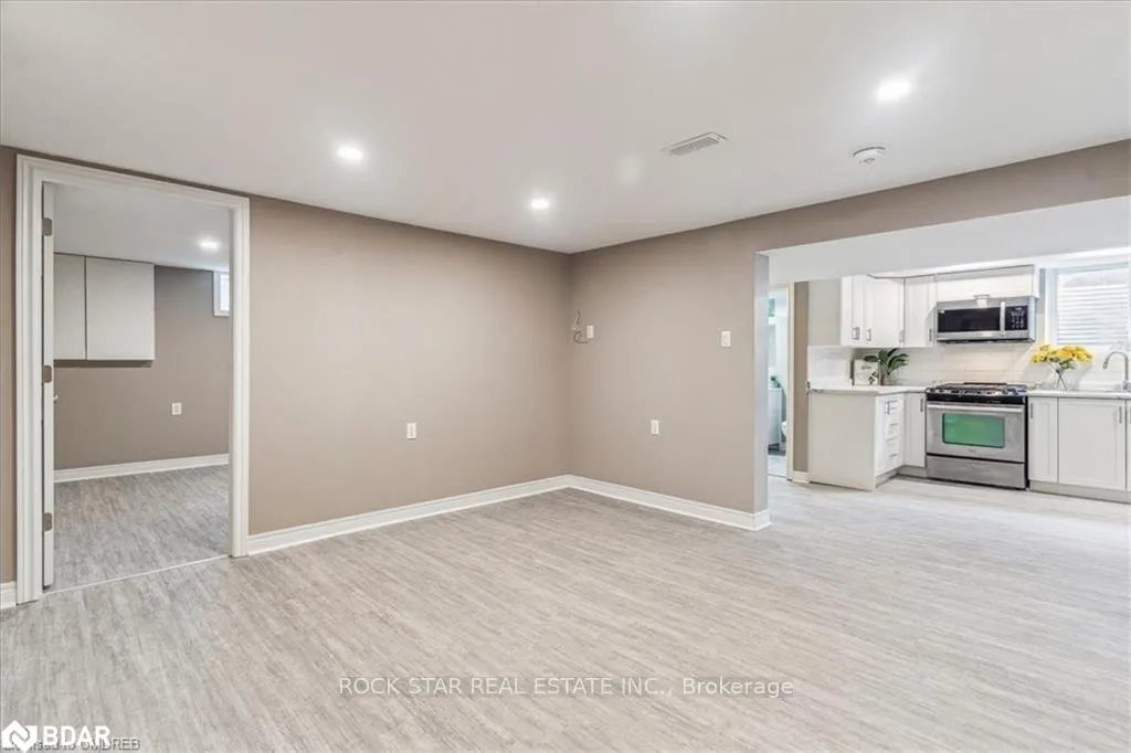 Photo 4 of Unit Lower, 10 Westdale Drive, St. Catharines, Western Hill — HOMEH