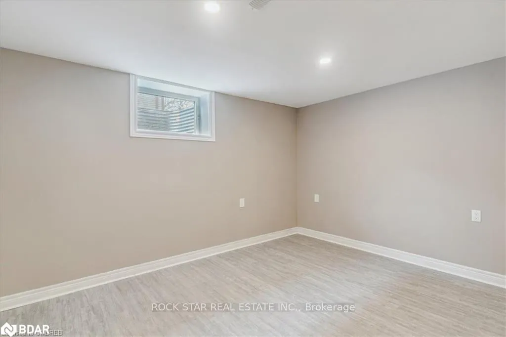 Photo 7 of Unit Lower, 10 Westdale Drive, St. Catharines, Western Hill — HOMEH