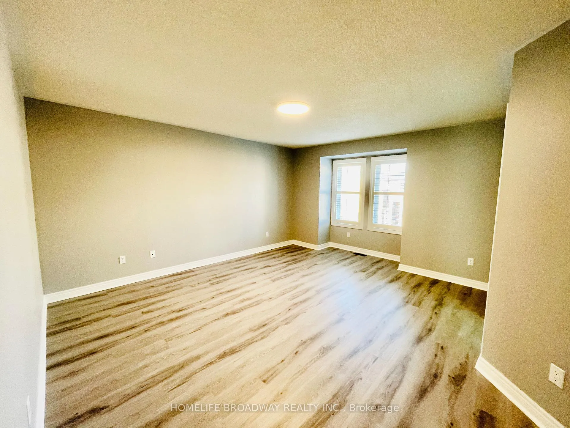 Photo 8 of 179 Leitchcroft Crescent, Markham, Commerce Valley — HOMEH