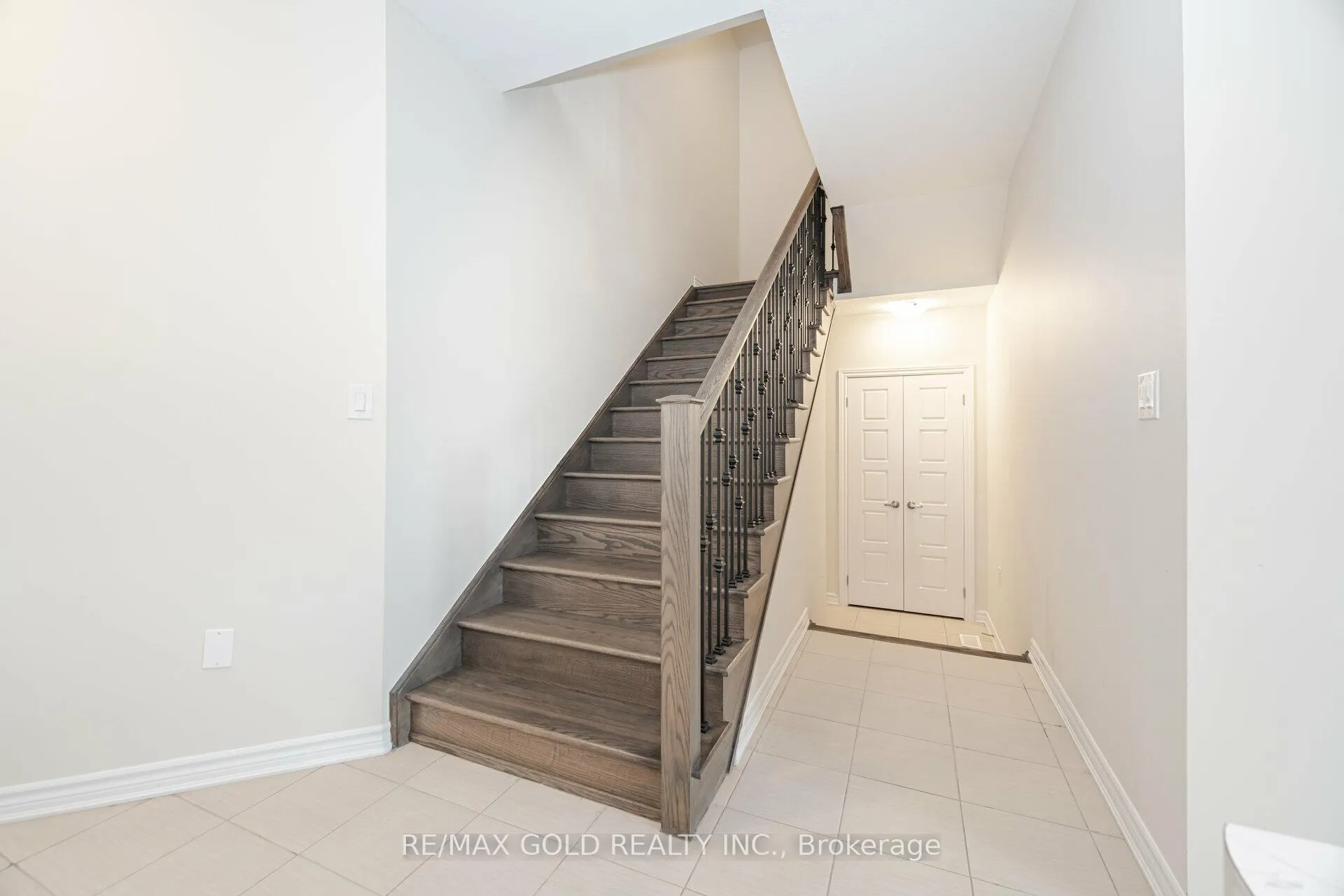 Photo 18 of 23 Santo Court N, Woolwich — HOMEH