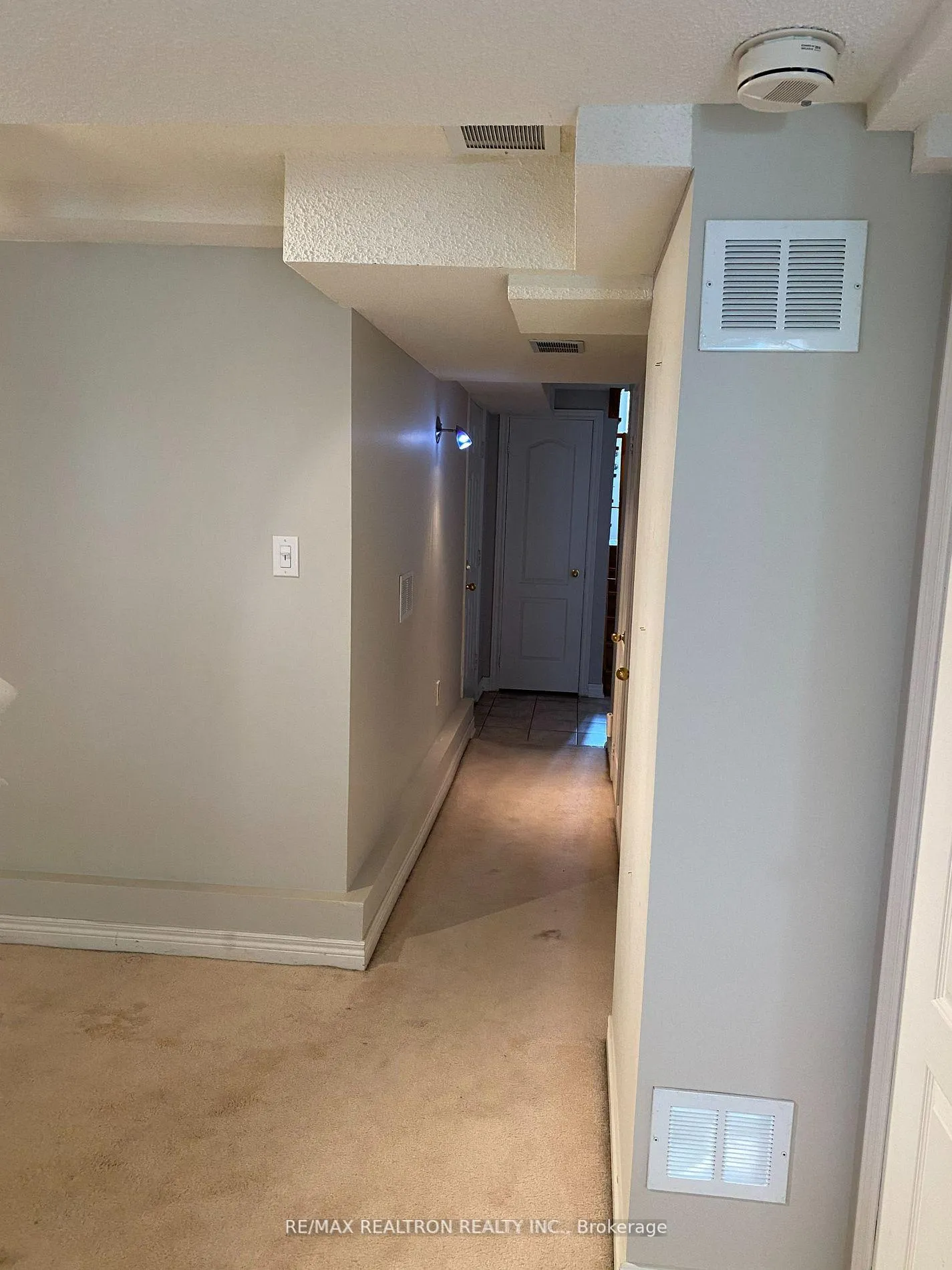 Photo 16 of 18 Asalin Way, Markham, Buttonville — HOMEH