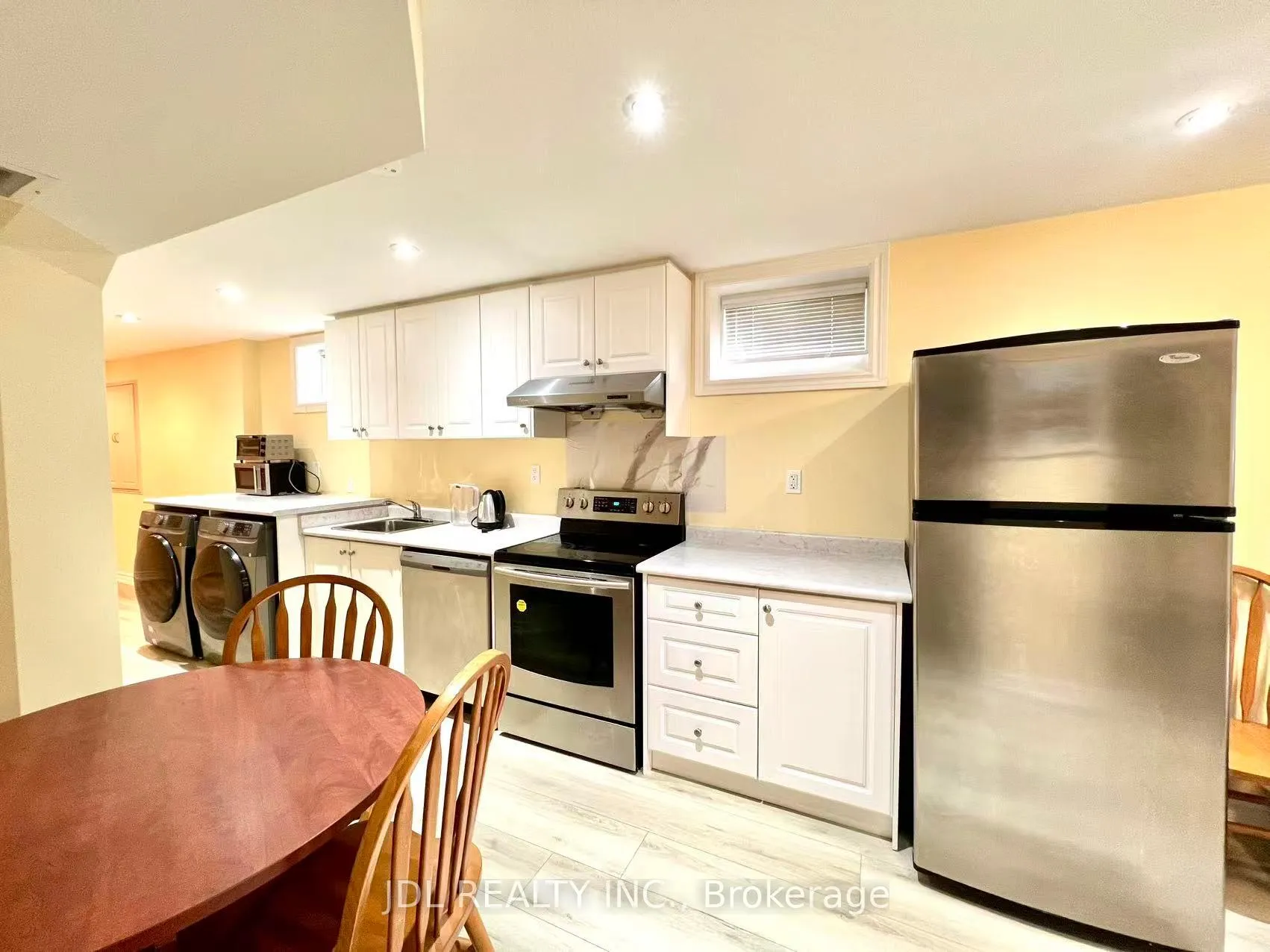 Photo 4 of 23 Toporowski Avenue, Richmond Hill, Rouge Woods — HOMEH