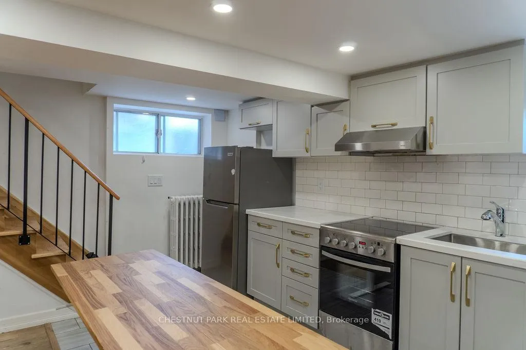 Photo 4 of Unit Lower, 1065 Pape Avenue, Toronto, East York — HOMEH
