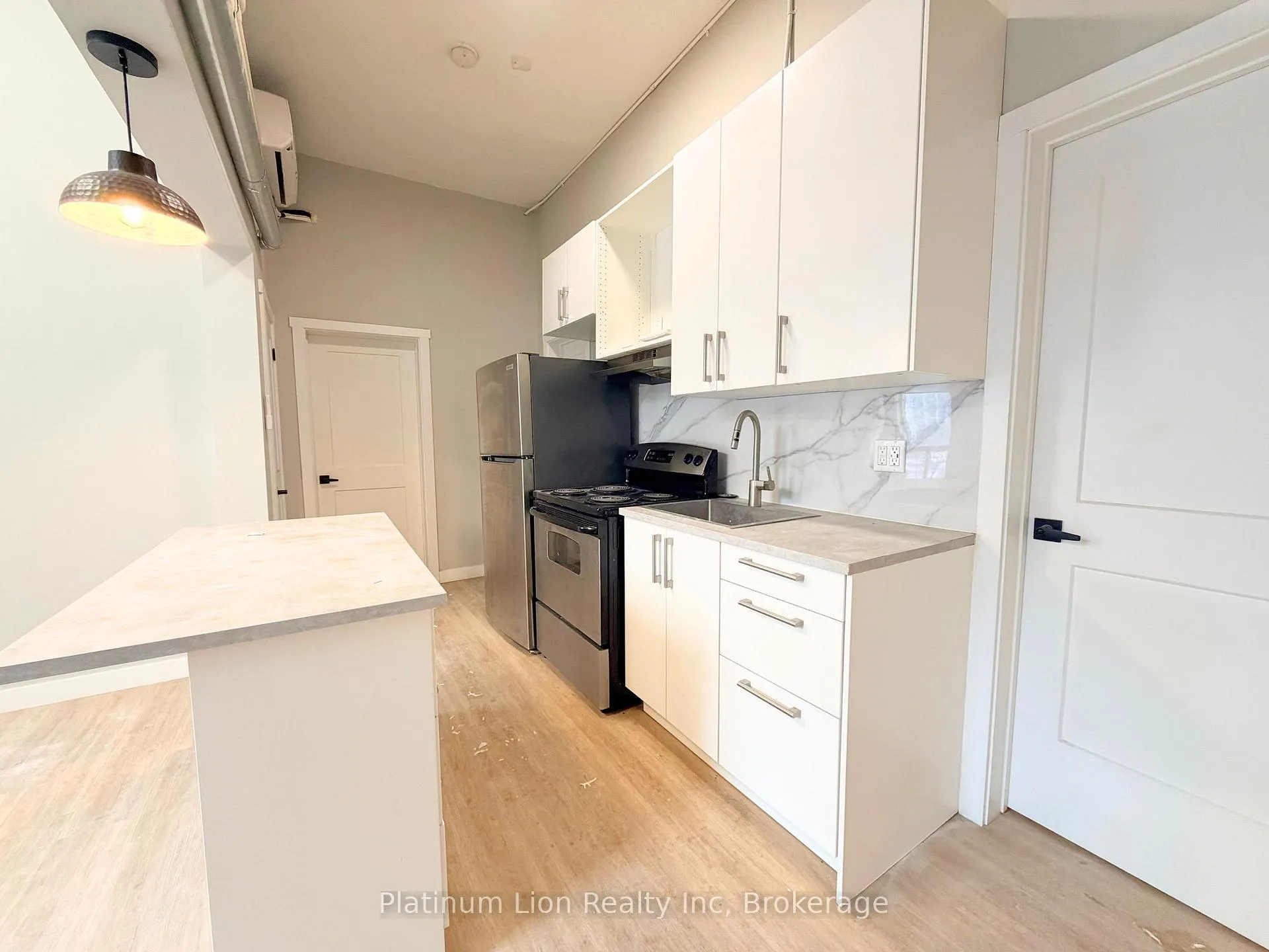 Photo 2 of Unit 4, 117 Park Street S, Hamilton, Durand — HOMEH