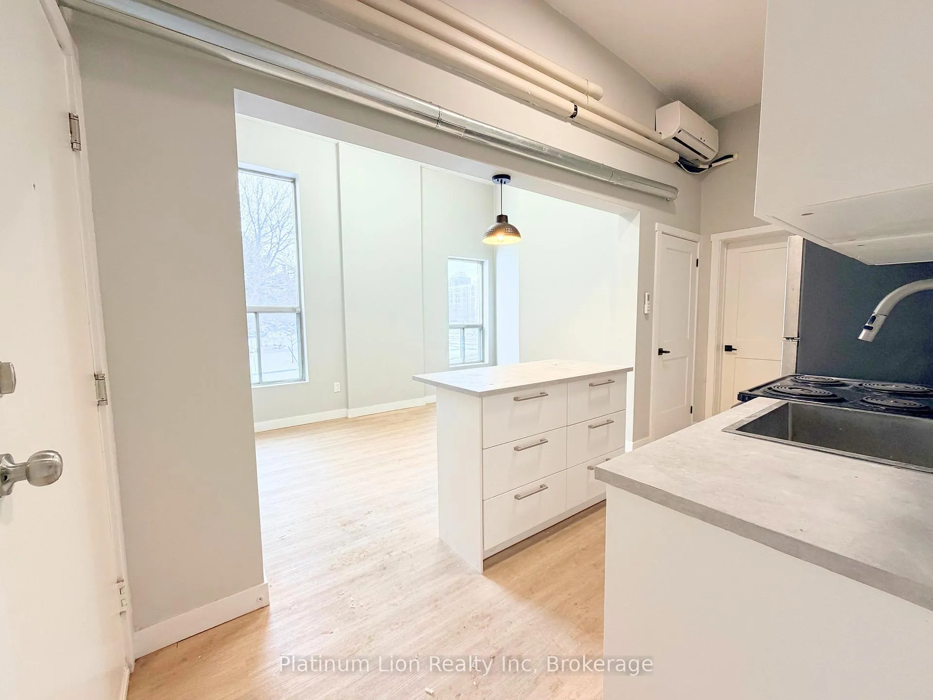 Photo 5 of Unit 4, 117 Park Street S, Hamilton, Durand — HOMEH