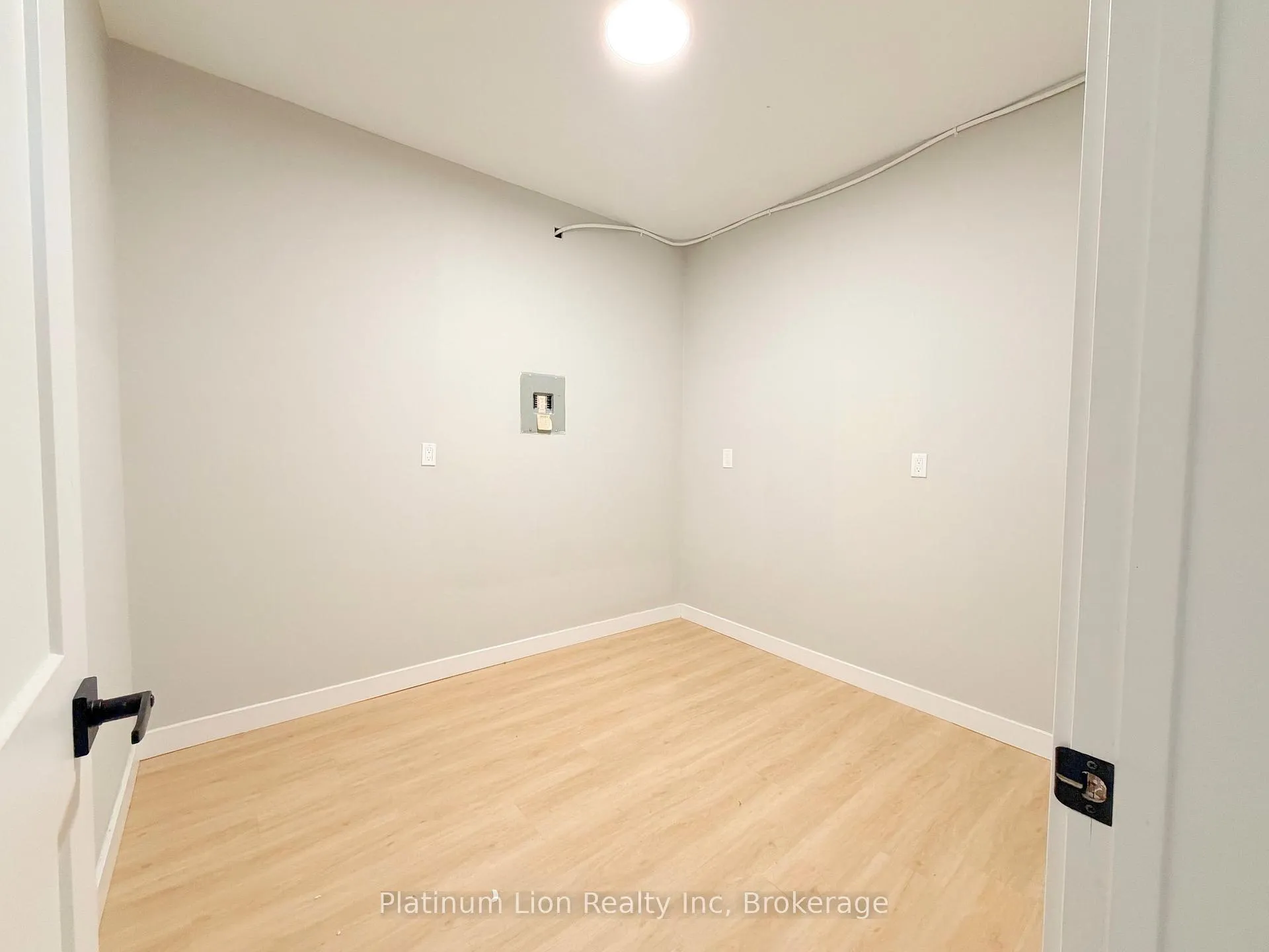 Photo 10 of Unit 4, 117 Park Street S, Hamilton, Durand — HOMEH