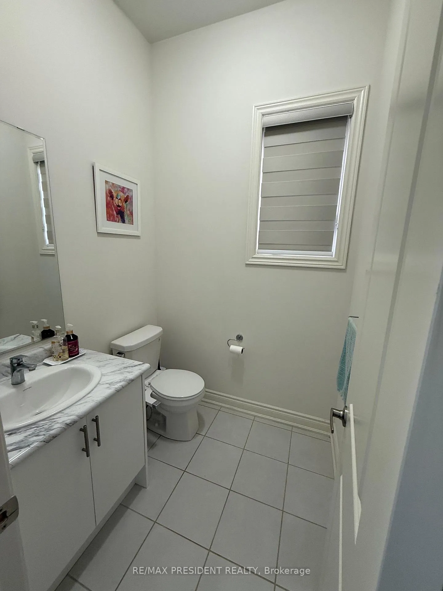 Photo 9 of 38 Attwater Drive, Cambridge — HOMEH