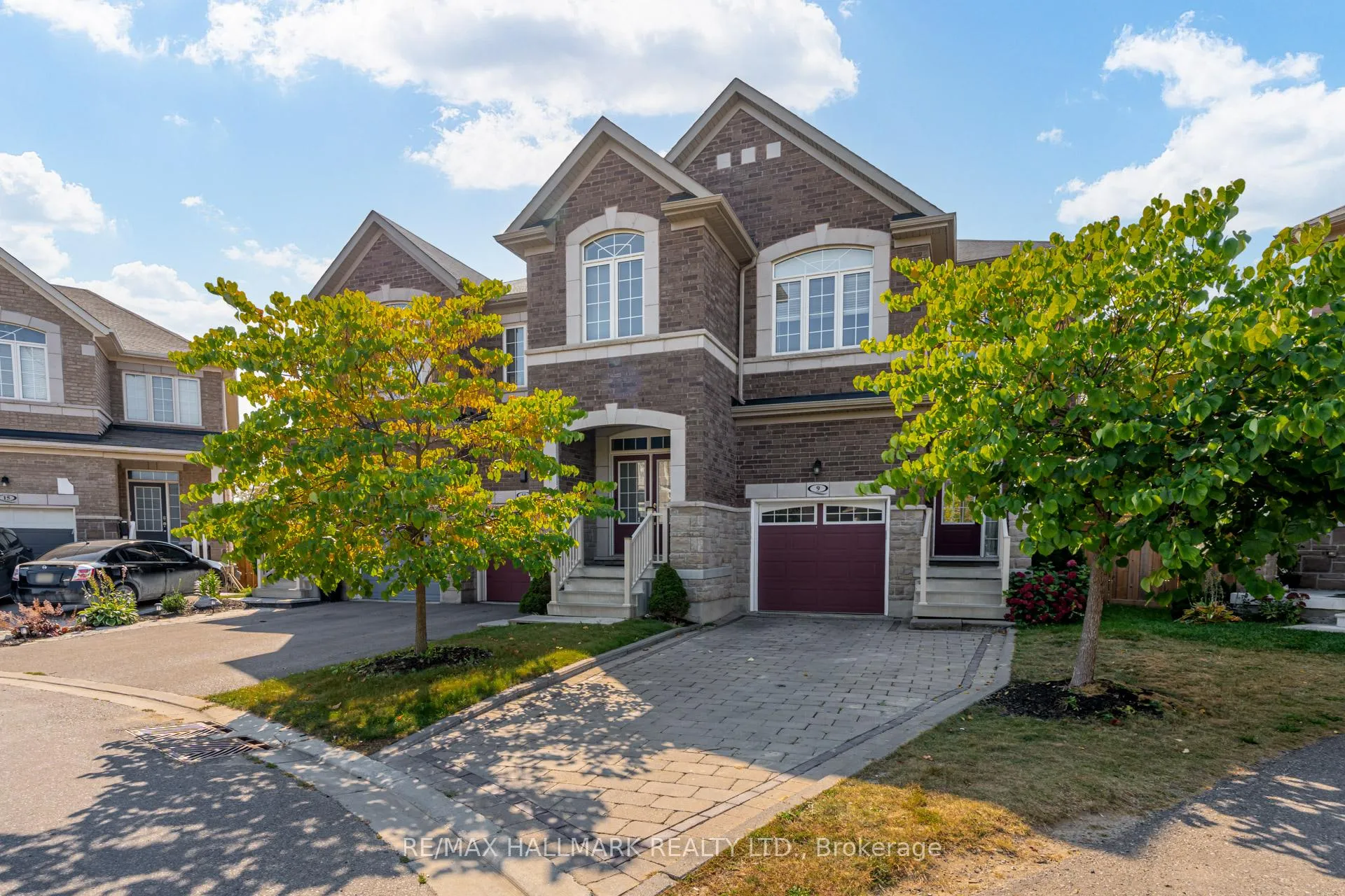 Photo 2 of 9 Keenlyside Lane, Ajax, Northwest Ajax — HOMEH