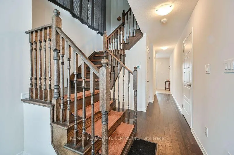 Photo 3 of 31 Armes Street, Hamilton, Binbrook — HOMEH