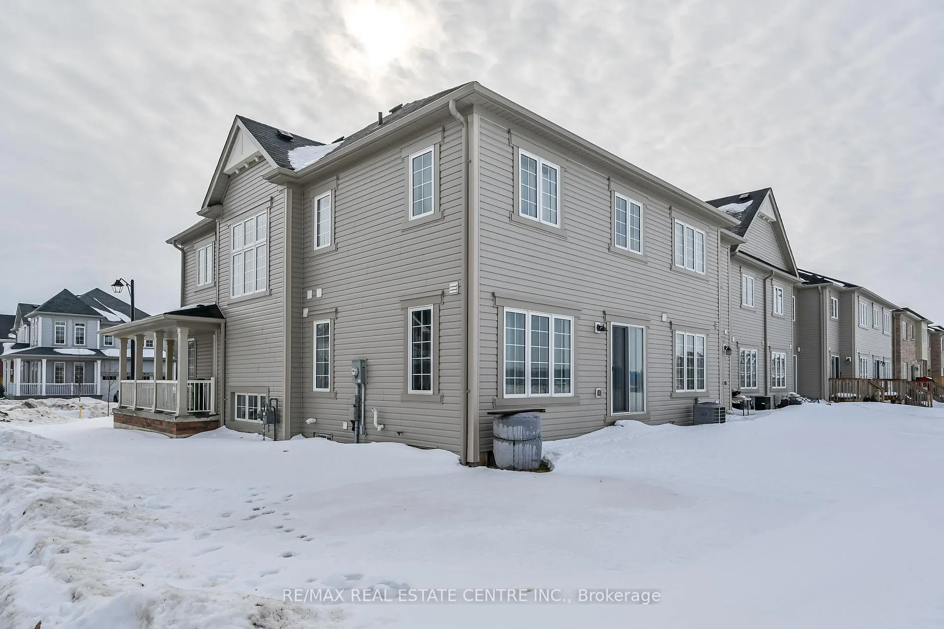 Photo 32 of 31 Armes Street, Hamilton, Binbrook — HOMEH