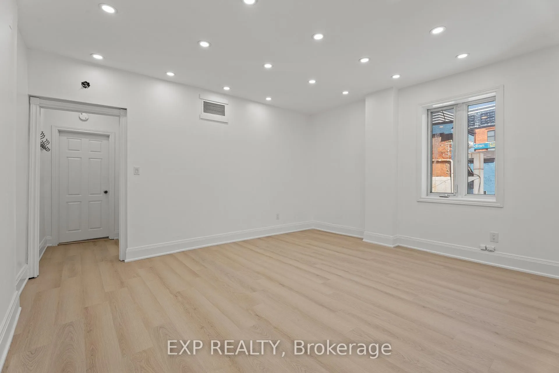 Photo 6 of Unit 3, 93 John Street S, Hamilton, Corktown — HOMEH