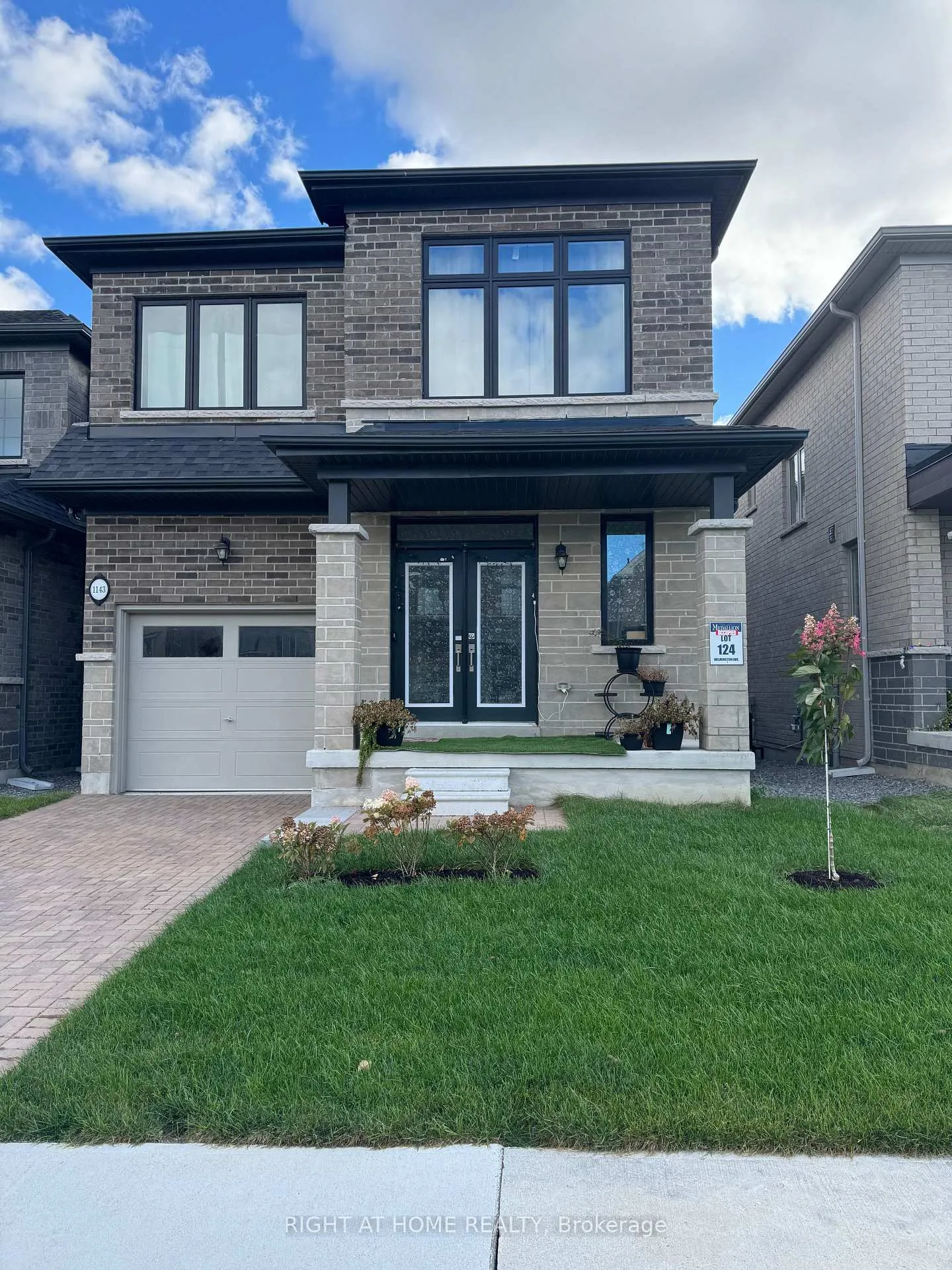 Photo 2 of 1143 Wilmington Avenue, Oshawa, Kedron — HOMEH