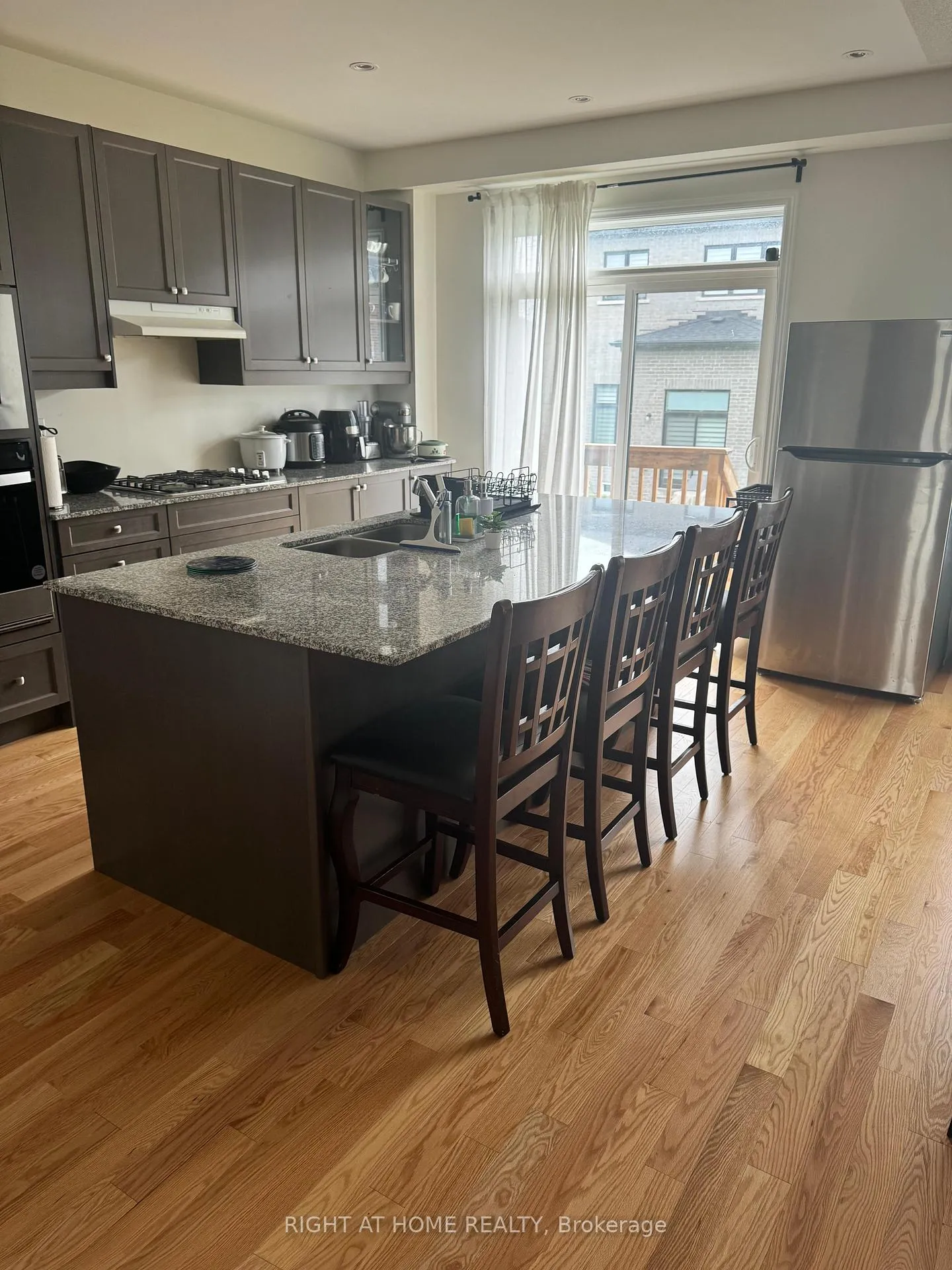Photo 4 of 1143 Wilmington Avenue, Oshawa, Kedron — HOMEH