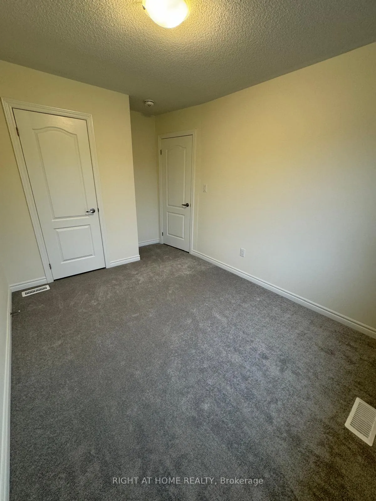 Photo 13 of 1143 Wilmington Avenue, Oshawa, Kedron — HOMEH