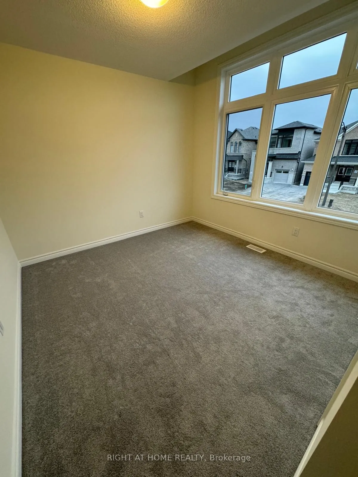 Photo 16 of 1143 Wilmington Avenue, Oshawa, Kedron — HOMEH