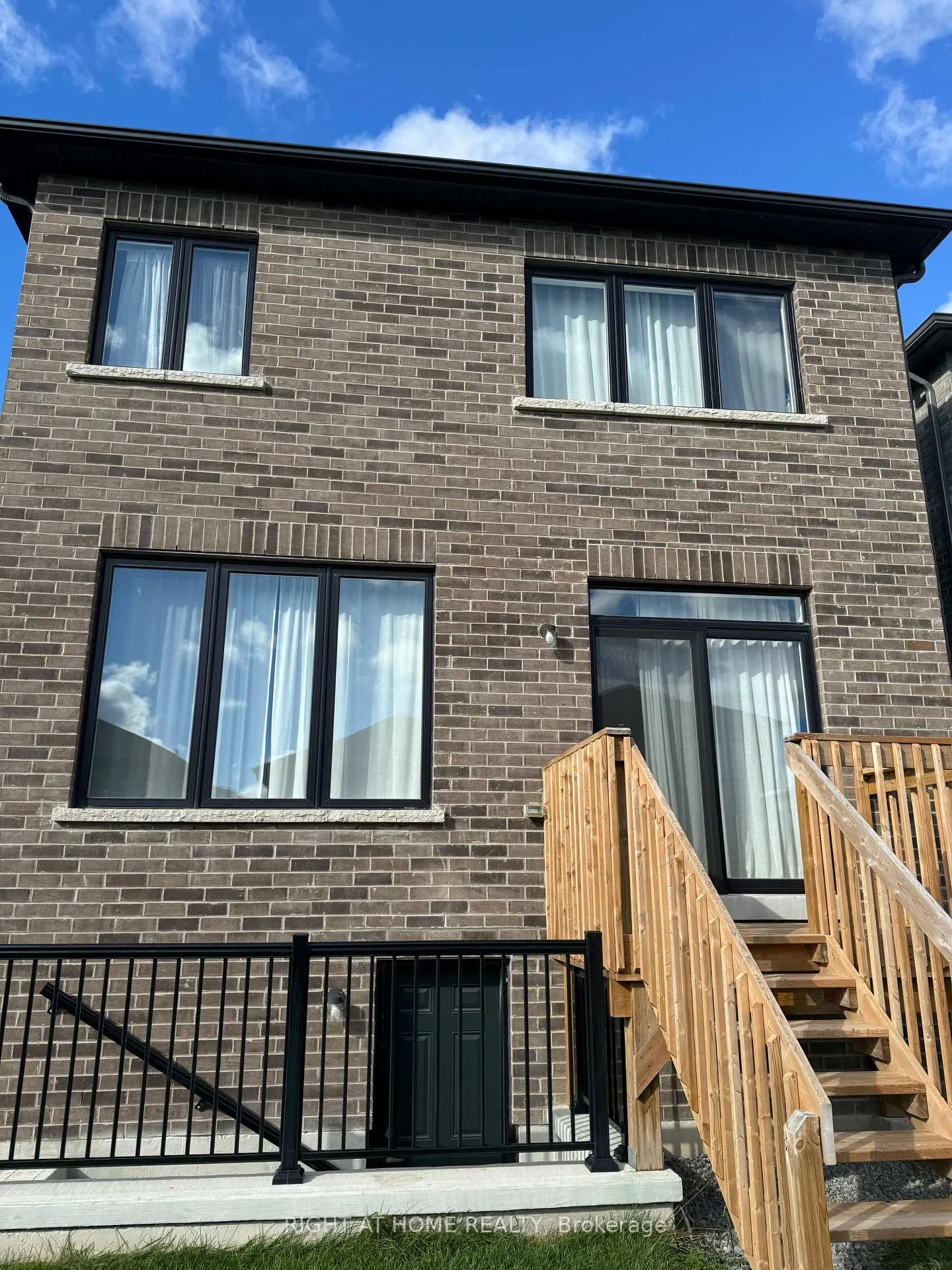 Photo 33 of 1143 Wilmington Avenue, Oshawa, Kedron — HOMEH