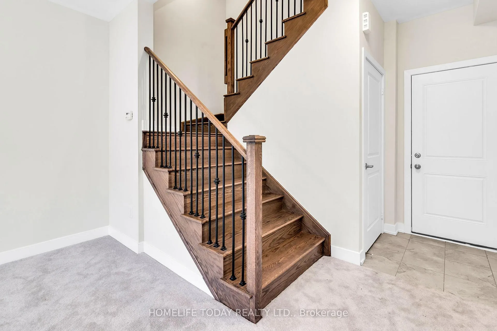 Photo 8 of 104 Stauffer Crescent, Markham, Cornell — HOMEH