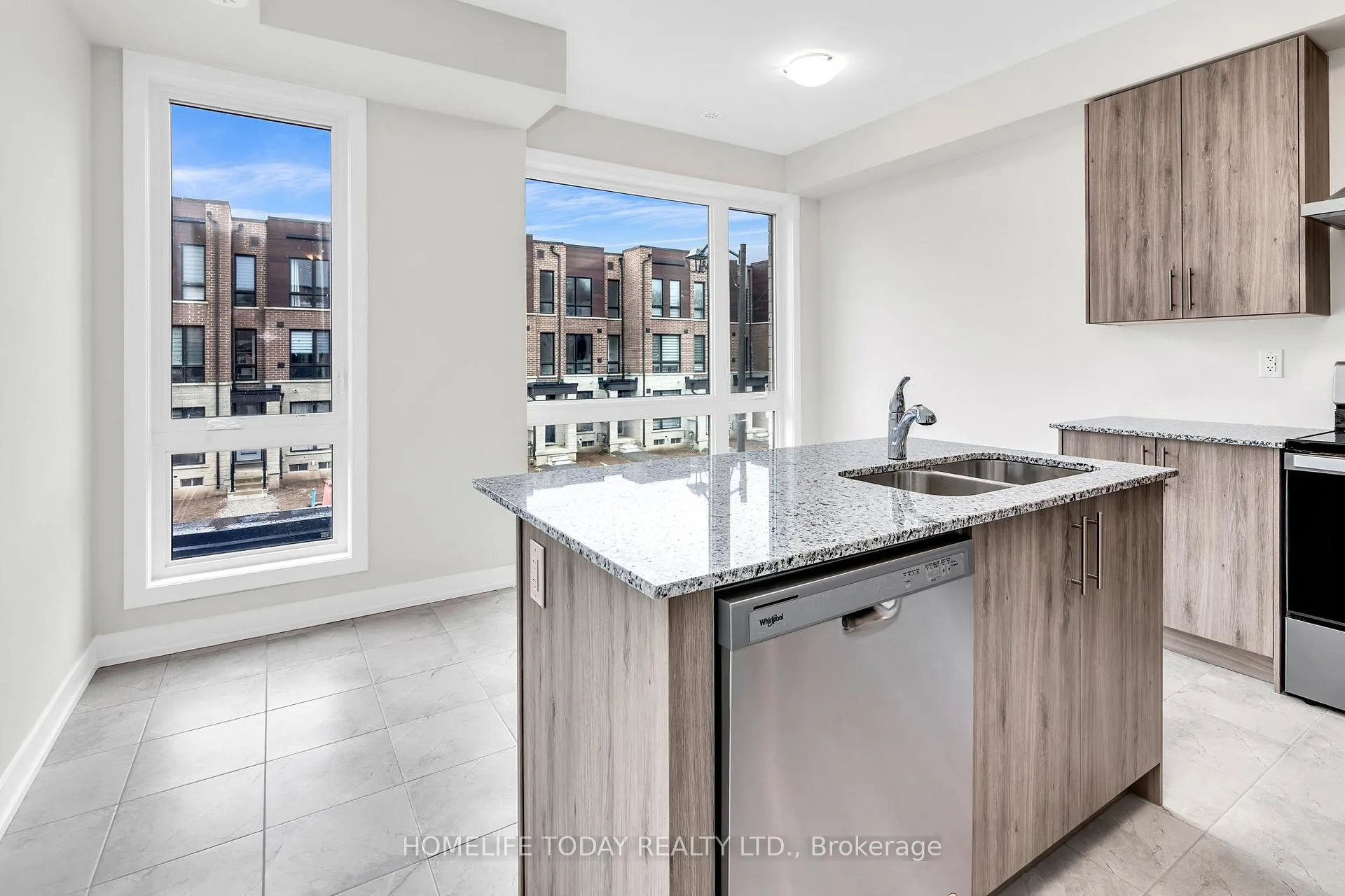 Photo 10 of 104 Stauffer Crescent, Markham, Cornell — HOMEH