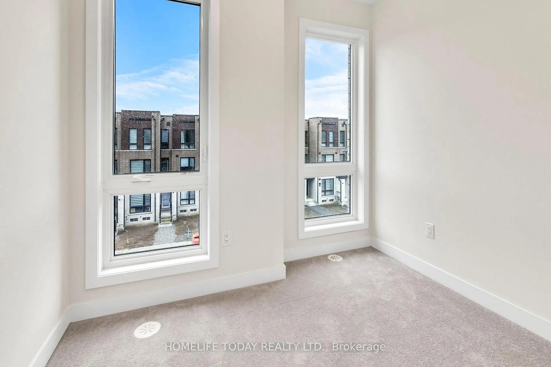 Photo 32 of 104 Stauffer Crescent, Markham, Cornell — HOMEH