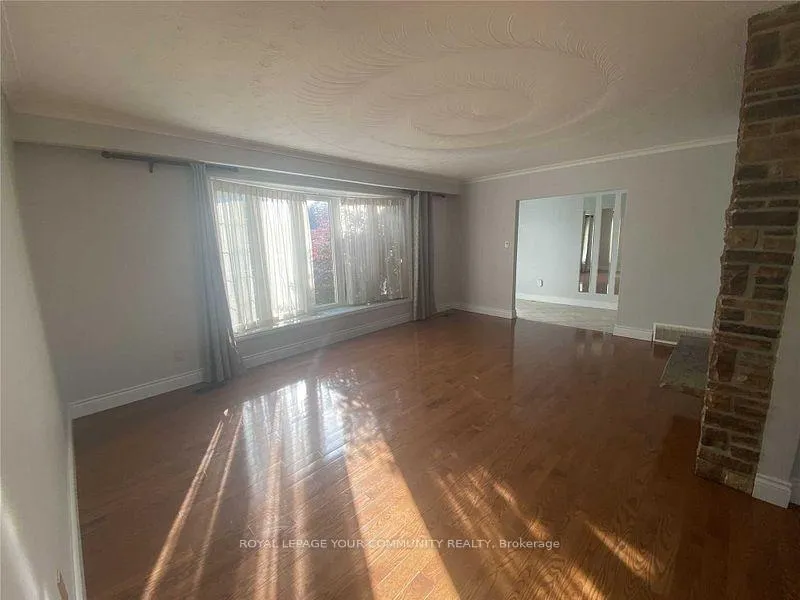 Photo 5 of 1799 Pine Grove Avenue, Pickering, Highbush — HOMEH