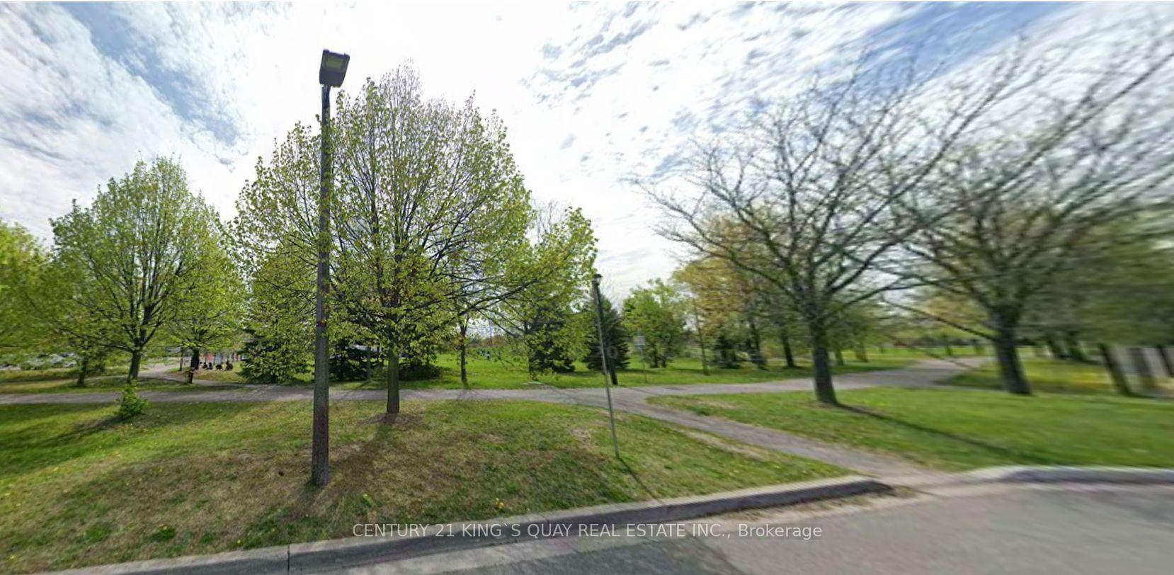 Photo 2 of 288 Helen Avenue, Markham, Village Green-South Unionville — HOMEH