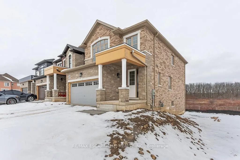 Photo 2 of 207 Alessio Drive, Hamilton, Sheldon — HOMEH