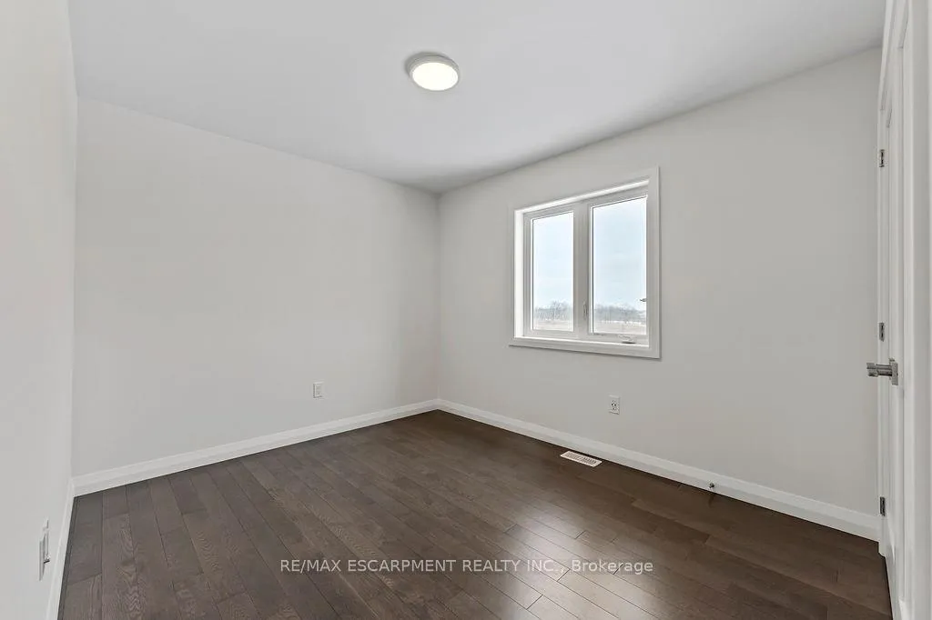 Photo 36 of 207 Alessio Drive, Hamilton, Sheldon — HOMEH