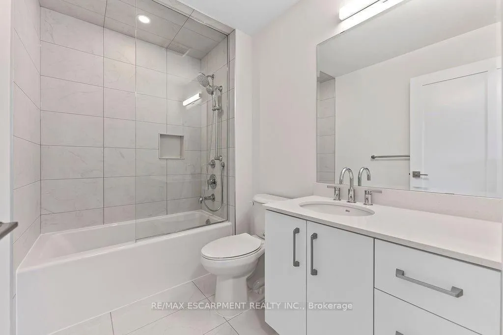 Photo 39 of 207 Alessio Drive, Hamilton, Sheldon — HOMEH