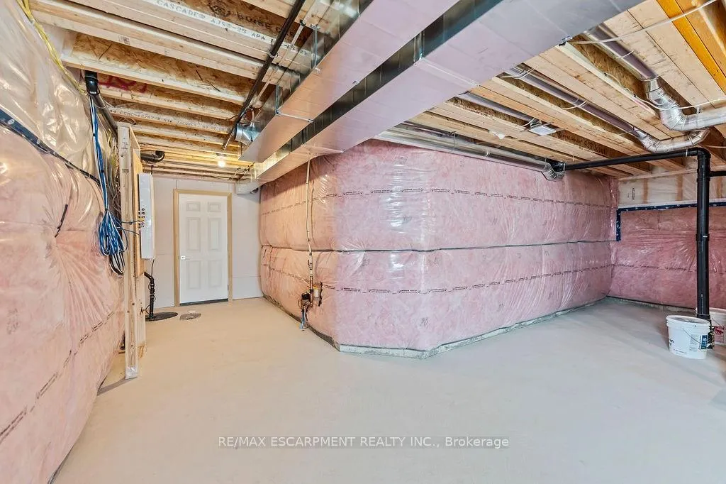 Photo 42 of 207 Alessio Drive, Hamilton, Sheldon — HOMEH