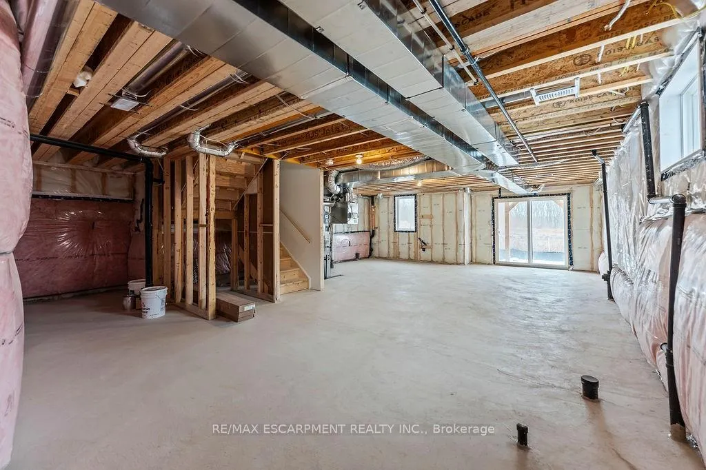 Photo 45 of 207 Alessio Drive, Hamilton, Sheldon — HOMEH