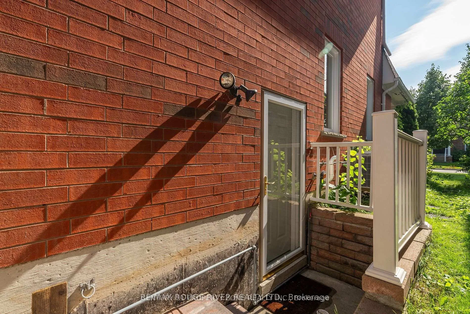 Photo 2 of 101 Ladymay Drive, Whitby, Taunton North — HOMEH