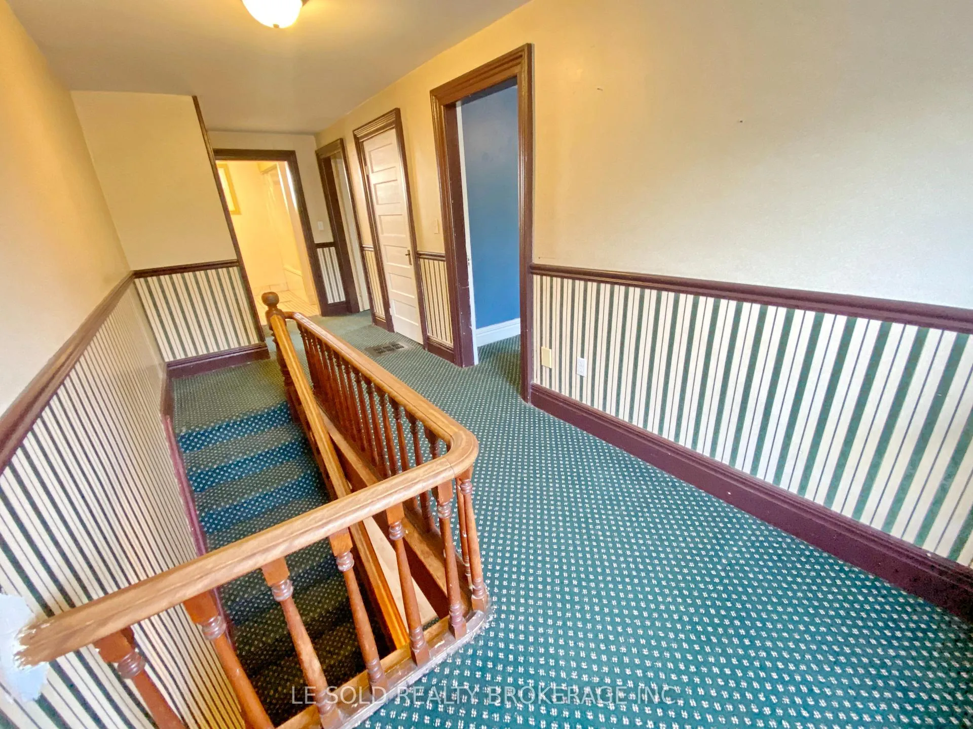 Photo 13 of 438 Osborne Street, Brock, Beaverton — HOMEH