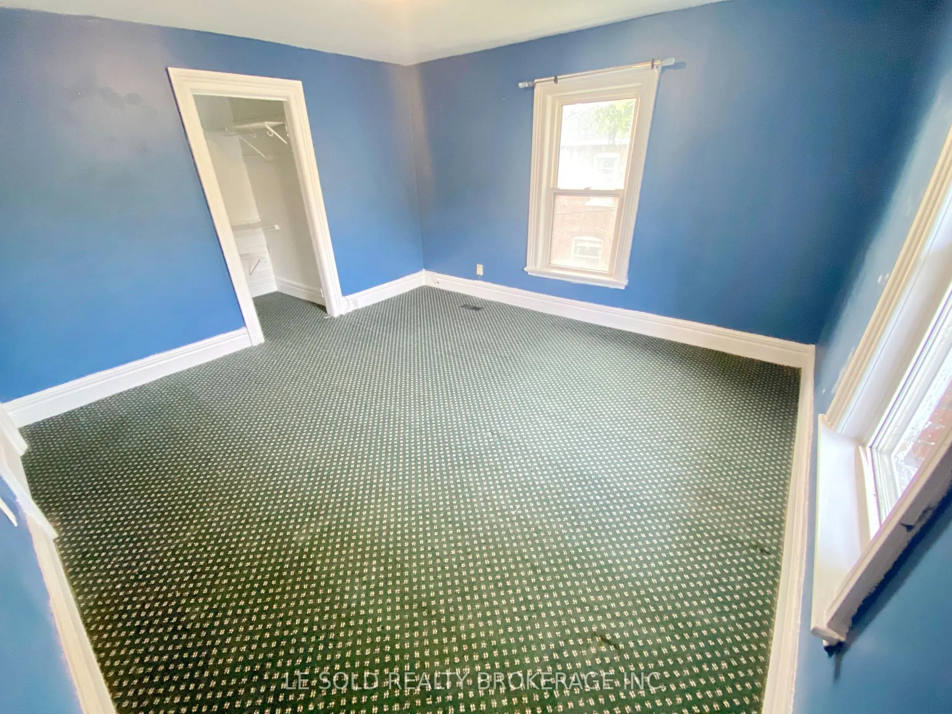 Photo 15 of 438 Osborne Street, Brock, Beaverton — HOMEH