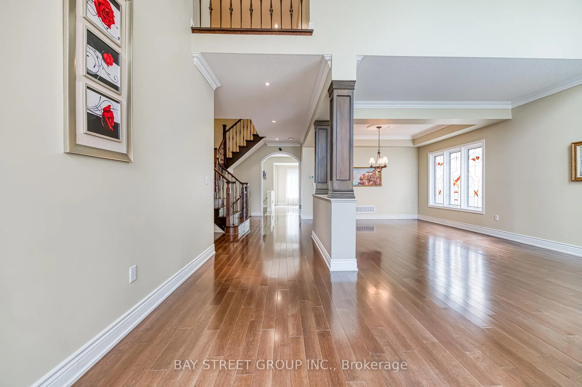 Photo 2 of 3 Edenbrook Crescent, Richmond Hill, Bayview Hill — HOMEH
