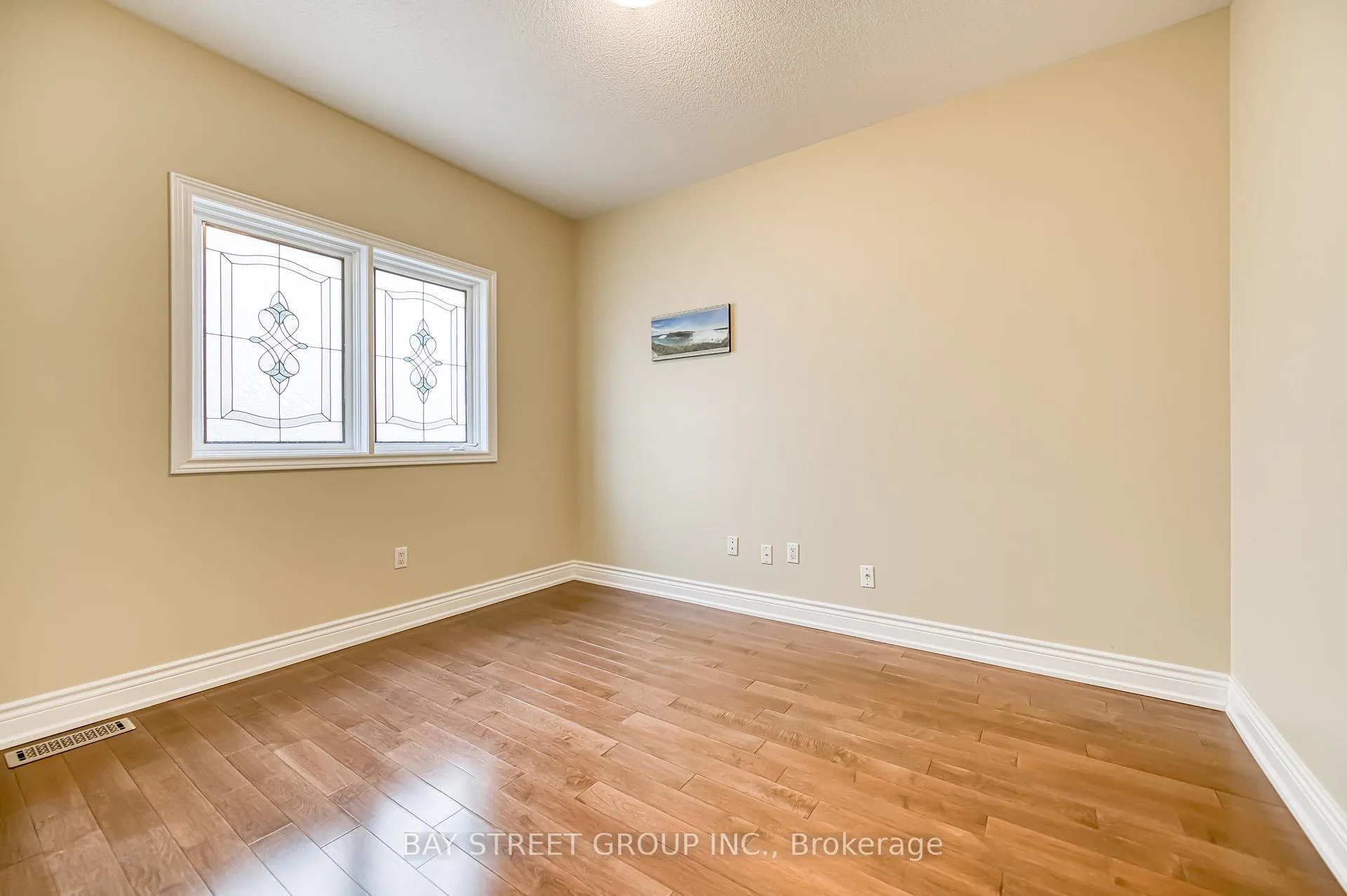 Photo 9 of 3 Edenbrook Crescent, Richmond Hill, Bayview Hill — HOMEH