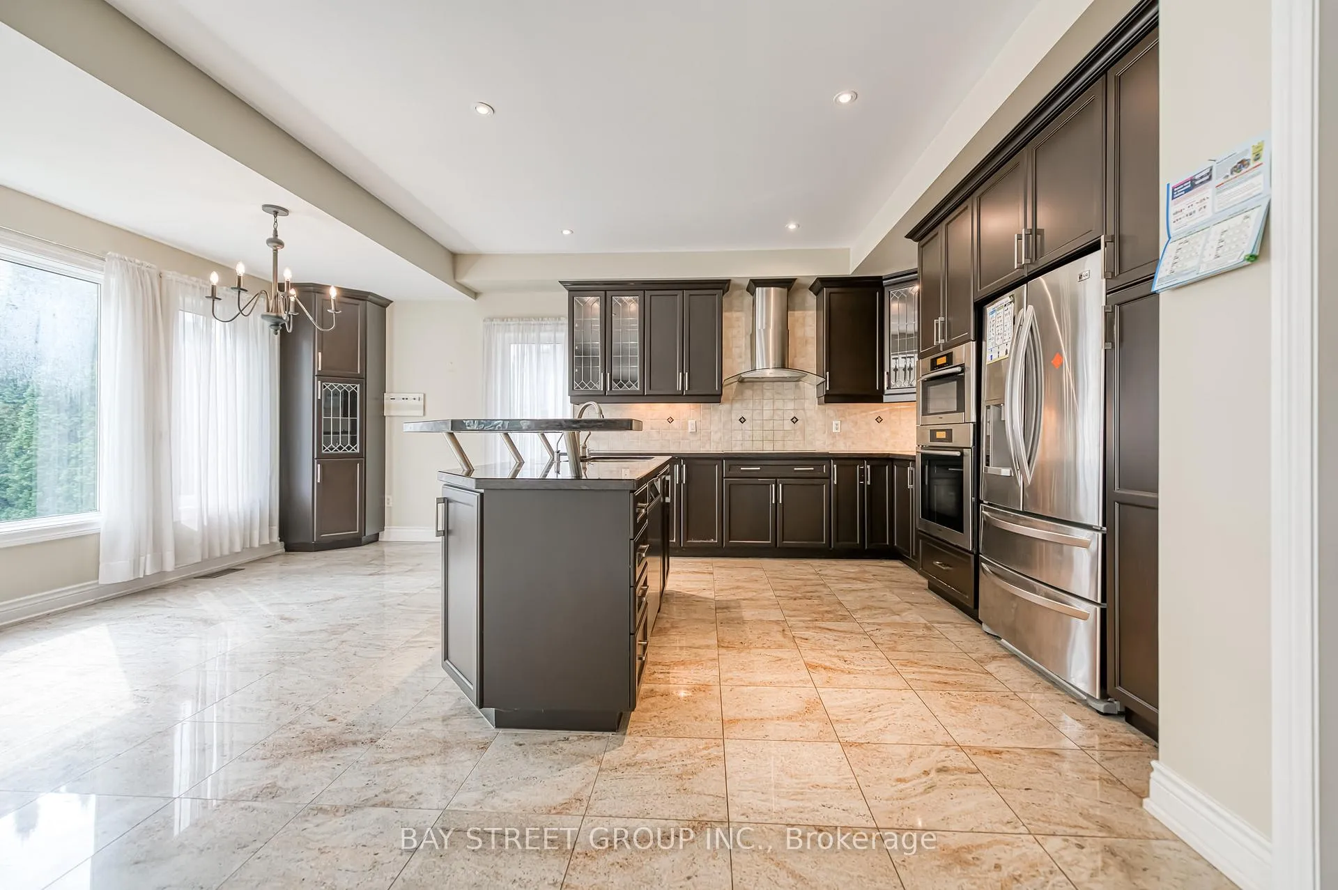 Photo 14 of 3 Edenbrook Crescent, Richmond Hill, Bayview Hill — HOMEH