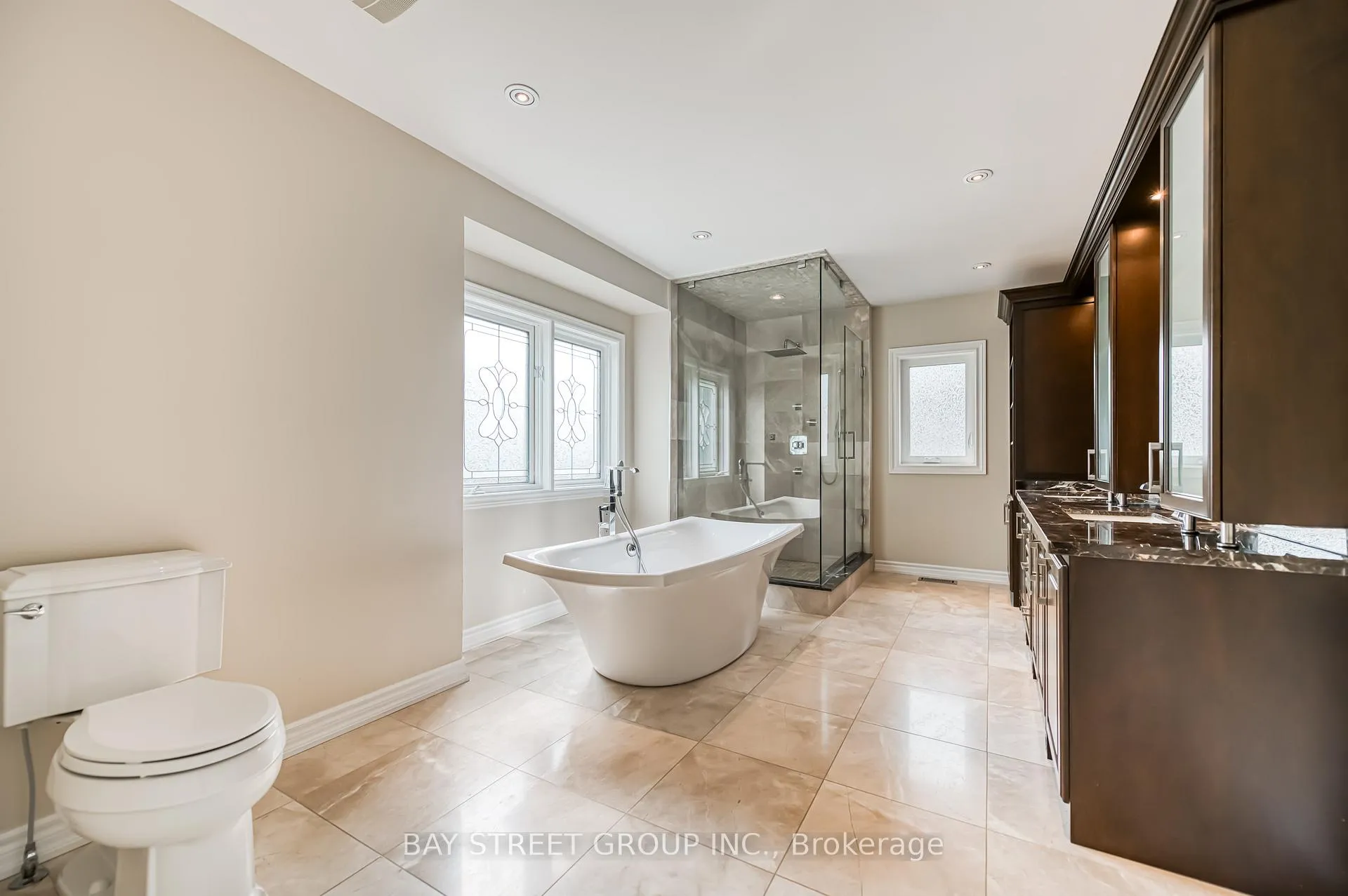 Photo 26 of 3 Edenbrook Crescent, Richmond Hill, Bayview Hill — HOMEH