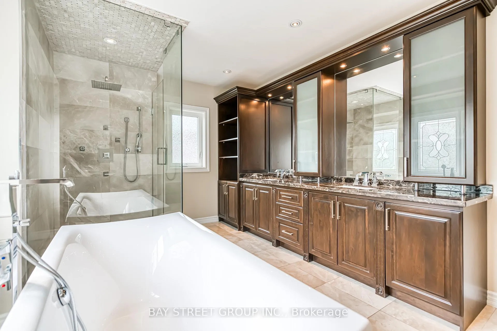Photo 27 of 3 Edenbrook Crescent, Richmond Hill, Bayview Hill — HOMEH
