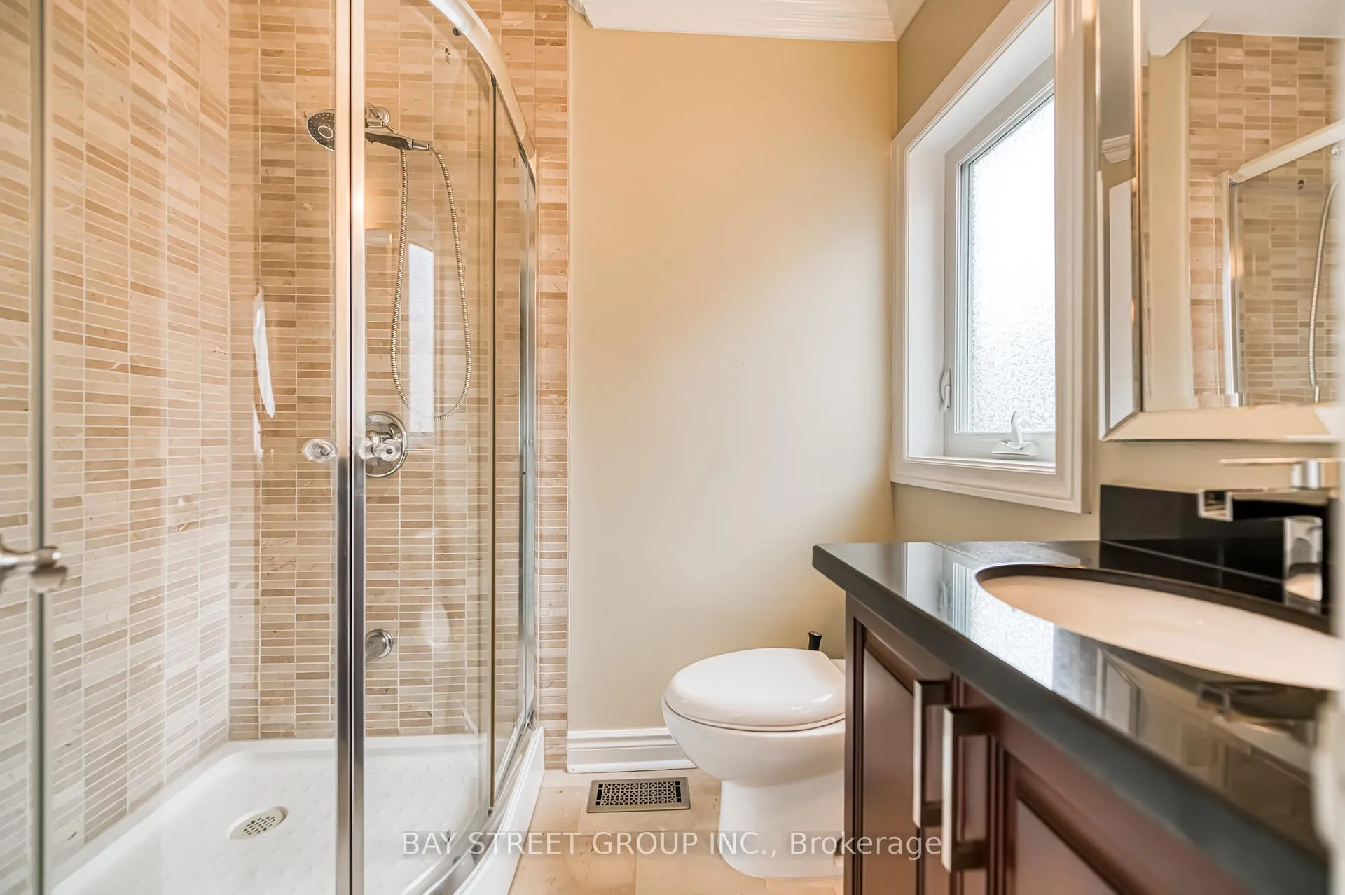 Photo 33 of 3 Edenbrook Crescent, Richmond Hill, Bayview Hill — HOMEH