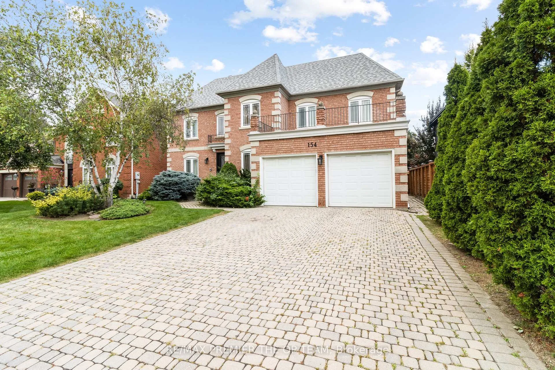 Front of 154 Flushing Avenue