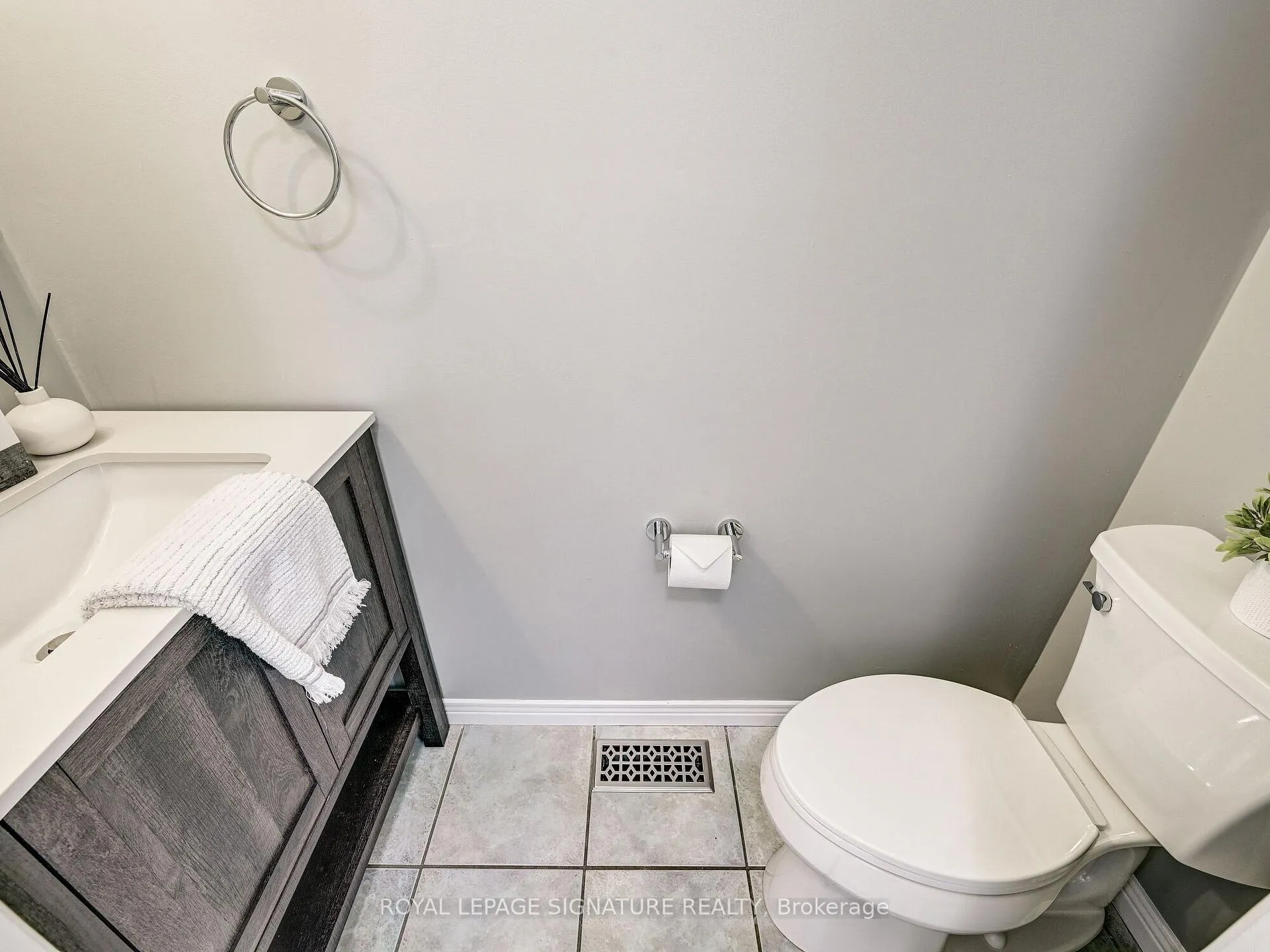 Photo 32 of 23 Beaverton Drive, Hamilton, Butler — HOMEH
