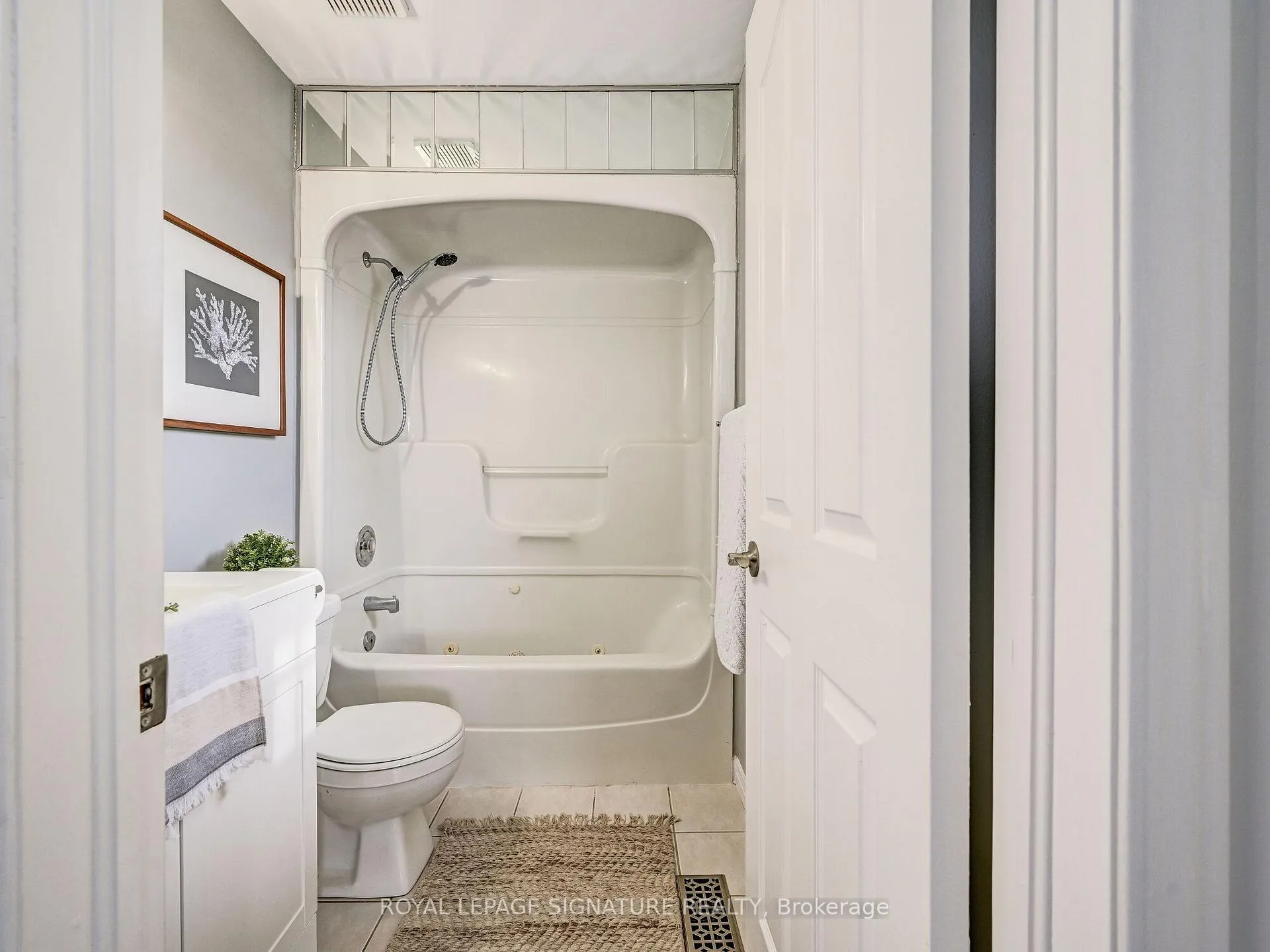 Photo 44 of 23 Beaverton Drive, Hamilton, Butler — HOMEH