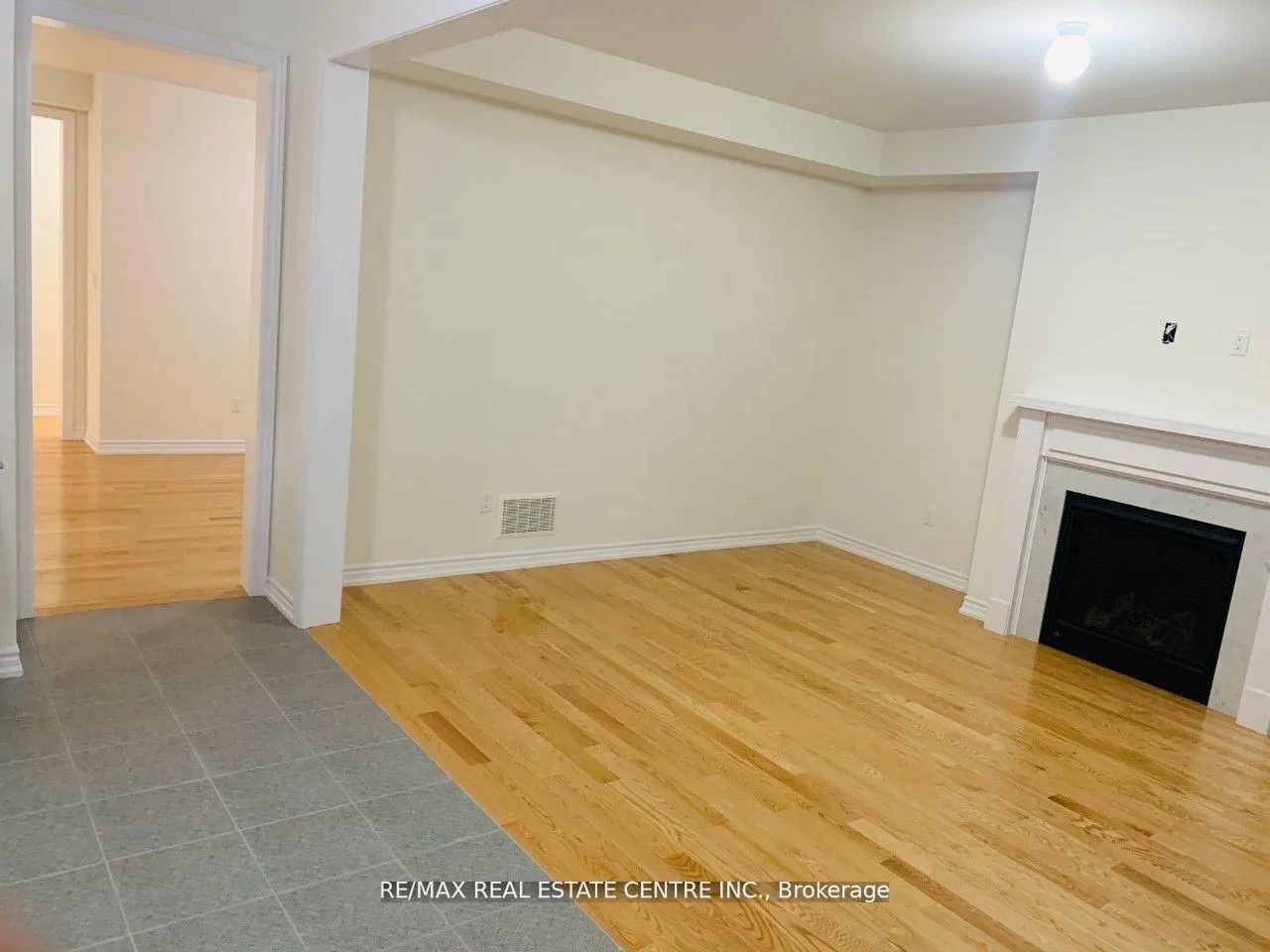 Photo 5 of Unit Upper, 21 Whitefish Street, Whitby, Rural Whitby — HOMEH