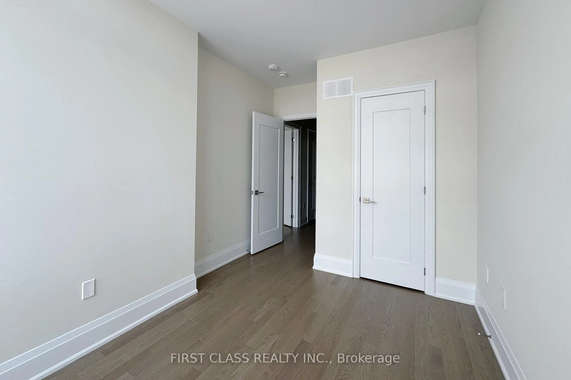 Photo 16 of 9 Schmeltzer Crescent, Richmond Hill, Rural Richmond Hill — HOMEH