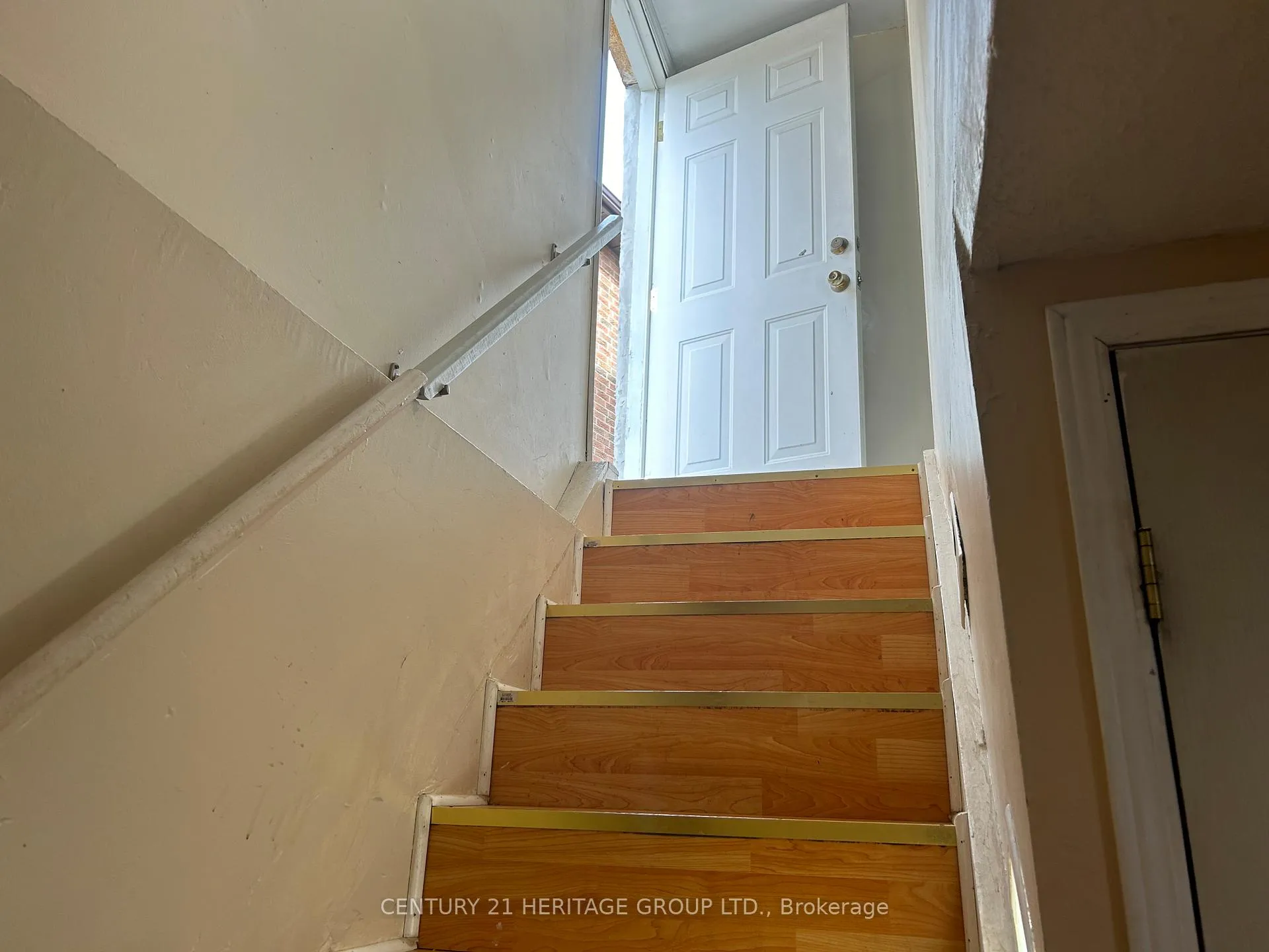 Photo 2 of Unit Bsmt, 141 Risebrough Circuit, Markham, Milliken Mills West — HOMEH